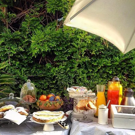 Bed & Breakfast Ascoli Bonjour & Parcheggio Privato & Giardino *