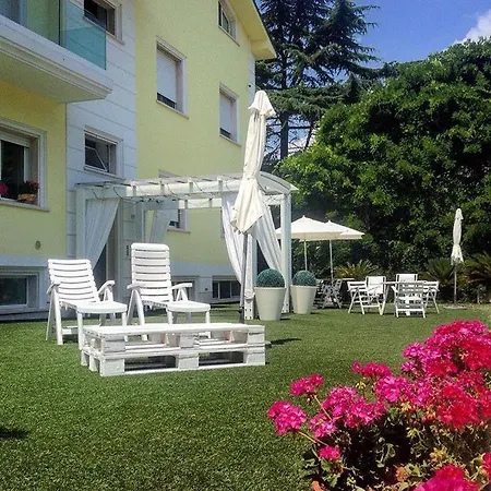 Ascoli Bonjour & Parcheggio Privato & Giardino