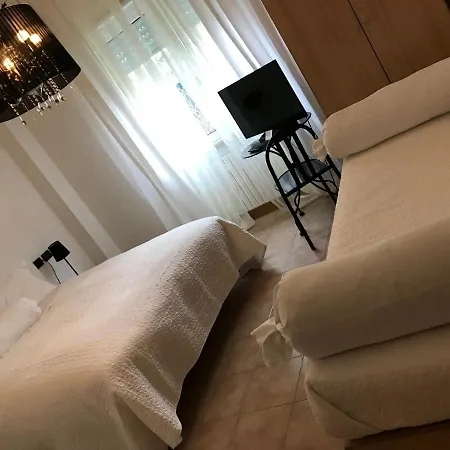 Ascoli Bonjour & Parcheggio Privato & Giardino